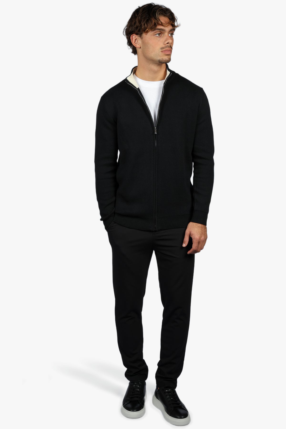 CLASSIC FULL ZIP KNIT - BLACK