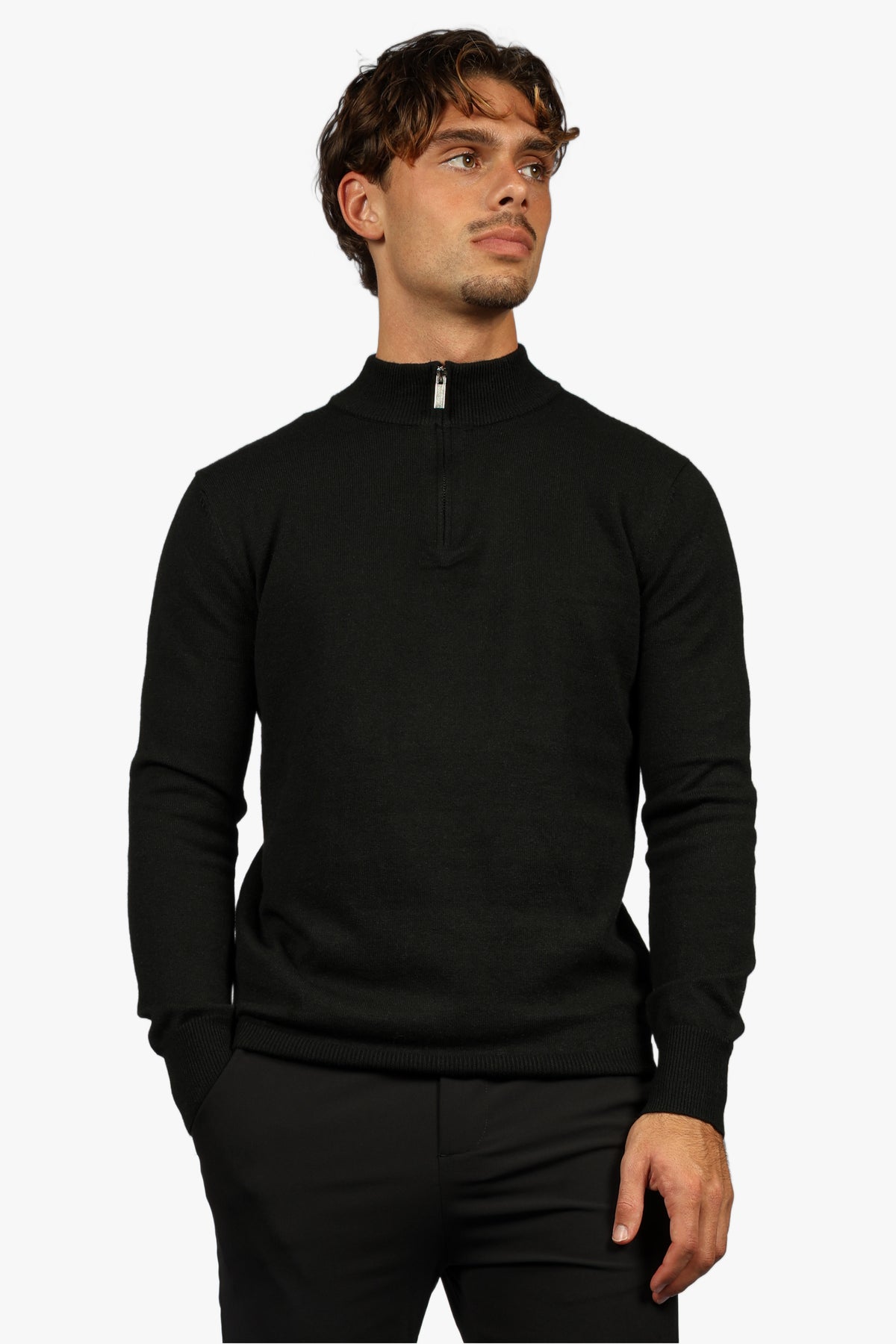 CLASSIC HALF ZIP KNIT - BLACK