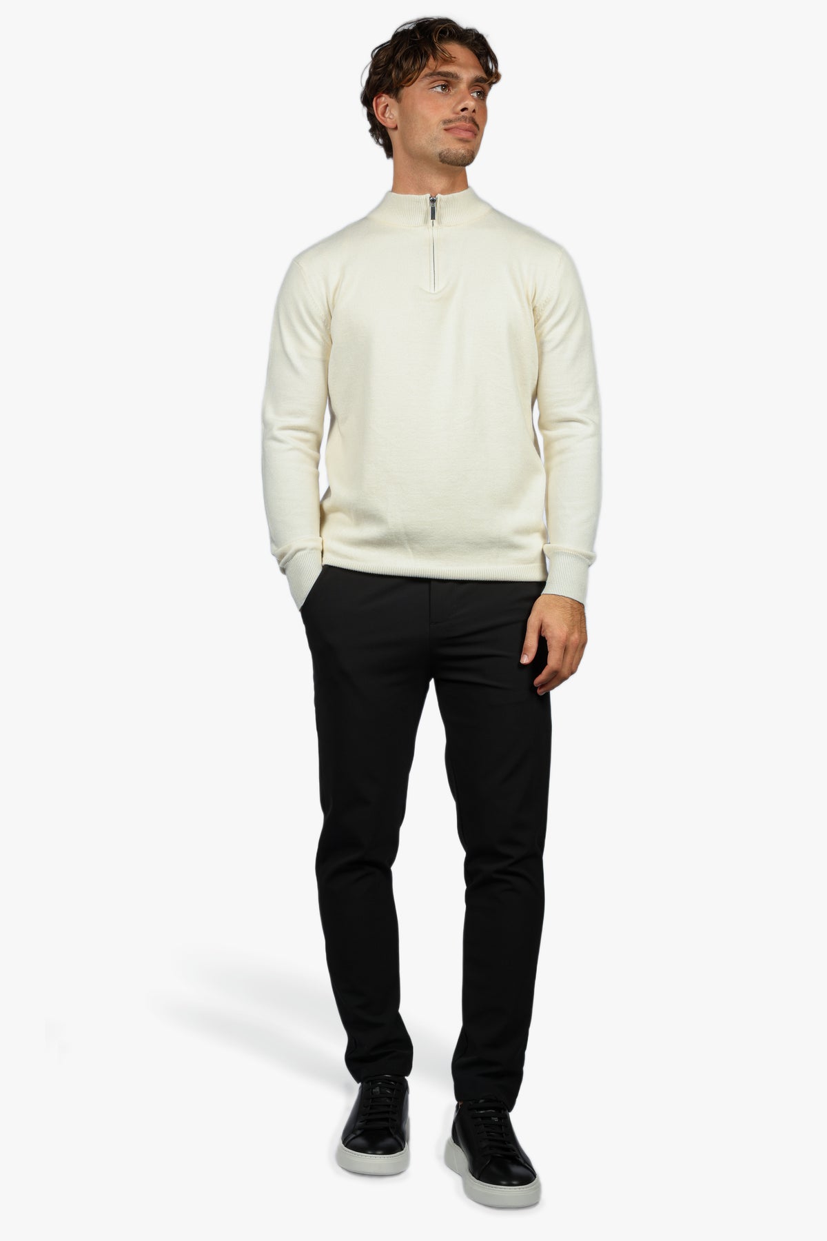 CLASSIC HALF ZIP KNIT - BEIGE