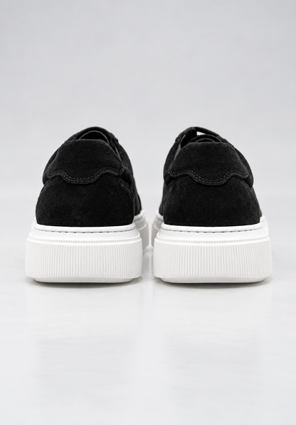 CLASSIC SUEDE SNEAKERS - BLACK