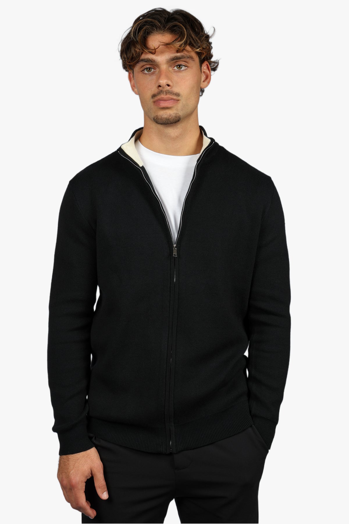 CLASSIC FULL ZIP KNIT - BLACK