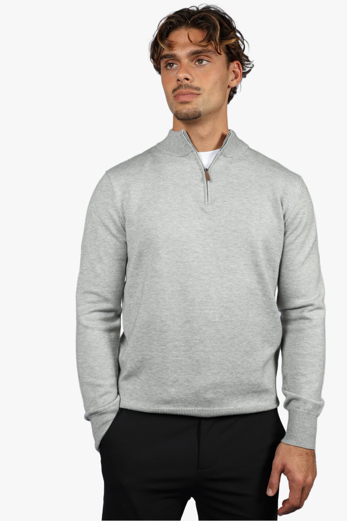 CLASSIC HALF ZIP KNIT - GREY