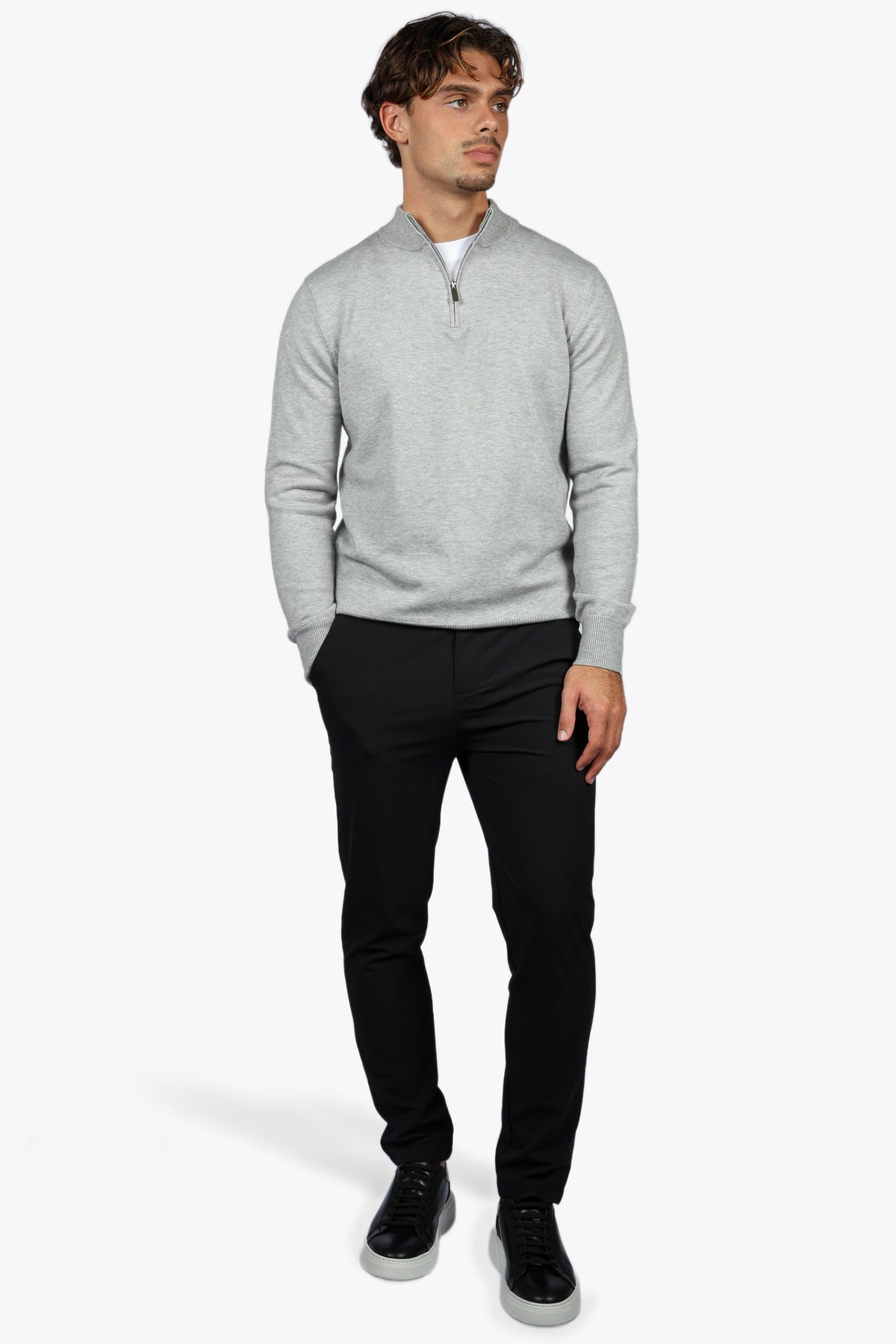 CLASSIC HALF ZIP KNIT - GREY