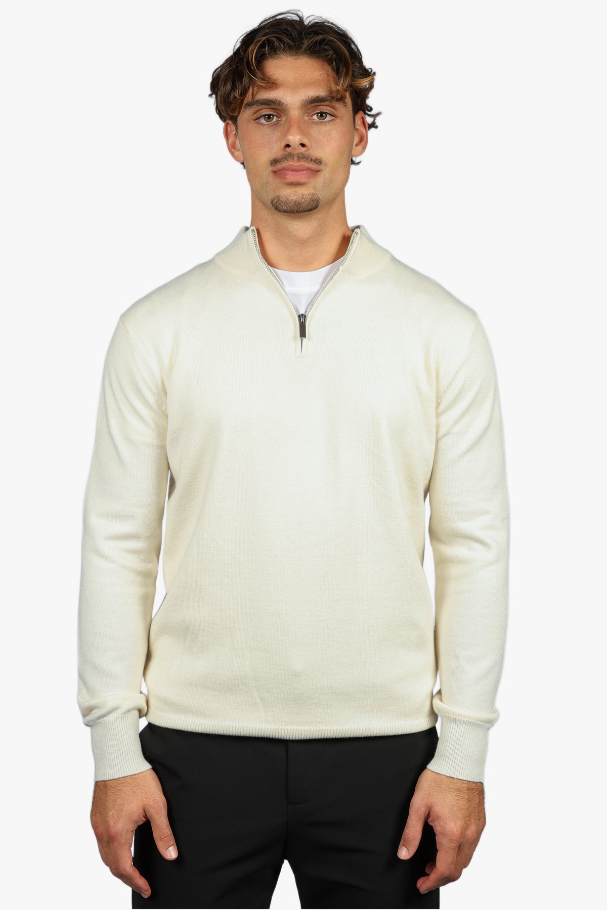 CLASSIC HALF ZIP KNIT - BEIGE