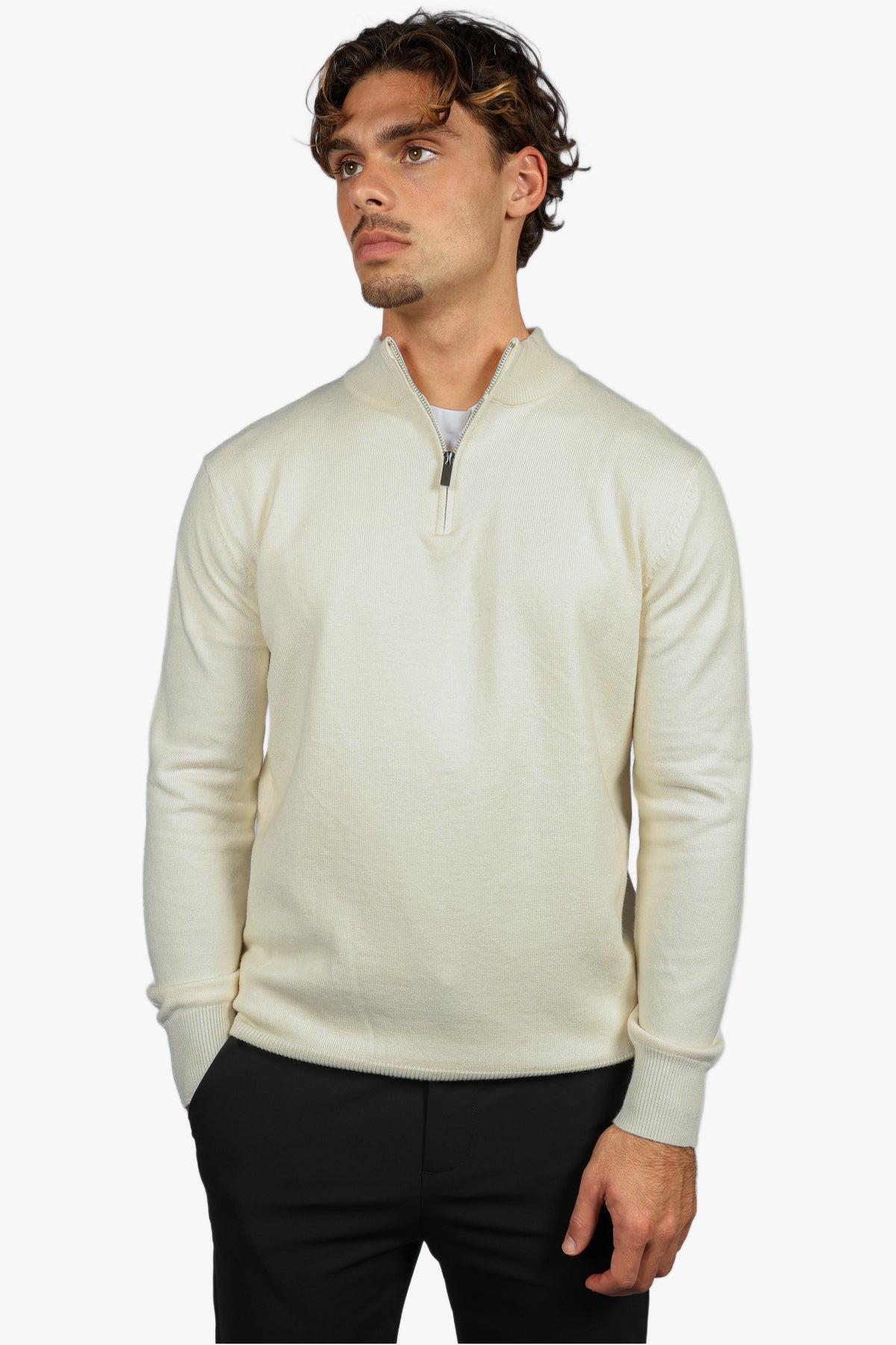 CLASSIC HALF ZIP KNIT - BEIGE