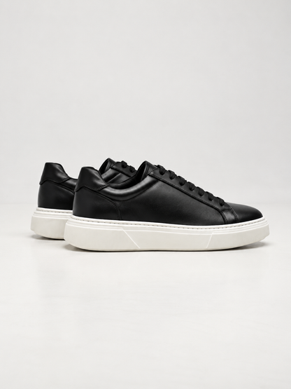 CLASSIC LEATHER SNEAKERS - BLACK
