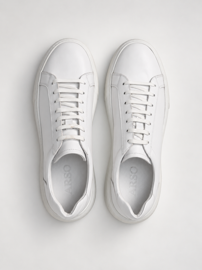 CLASSIC LEATHER SNEAKERS - WHITE