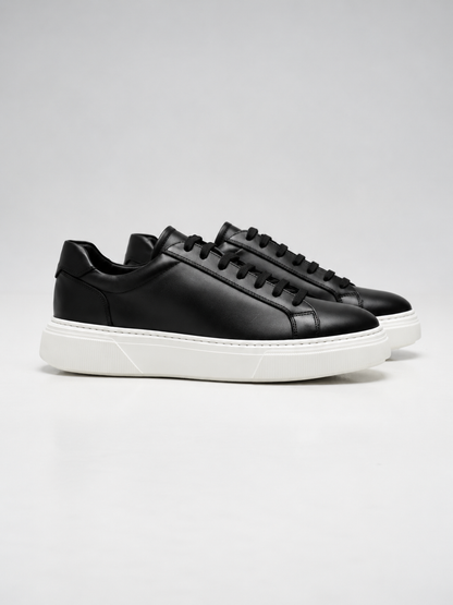 CLASSIC LEATHER SNEAKERS - BLACK