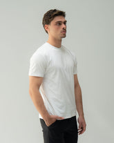 Arso Amsterdam Slim cotton tee
Slim fit
100% cotton
Soft and breathable
Crew neck
Short sleeves
100% Waterproof/Stain-proof