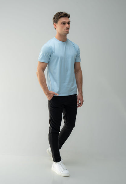 Arso Amsterdam Slim cotton tee
Slim fit
100% cotton
Soft and breathable
Crew neck
Short sleeves
100% Waterproof/Stain-proof