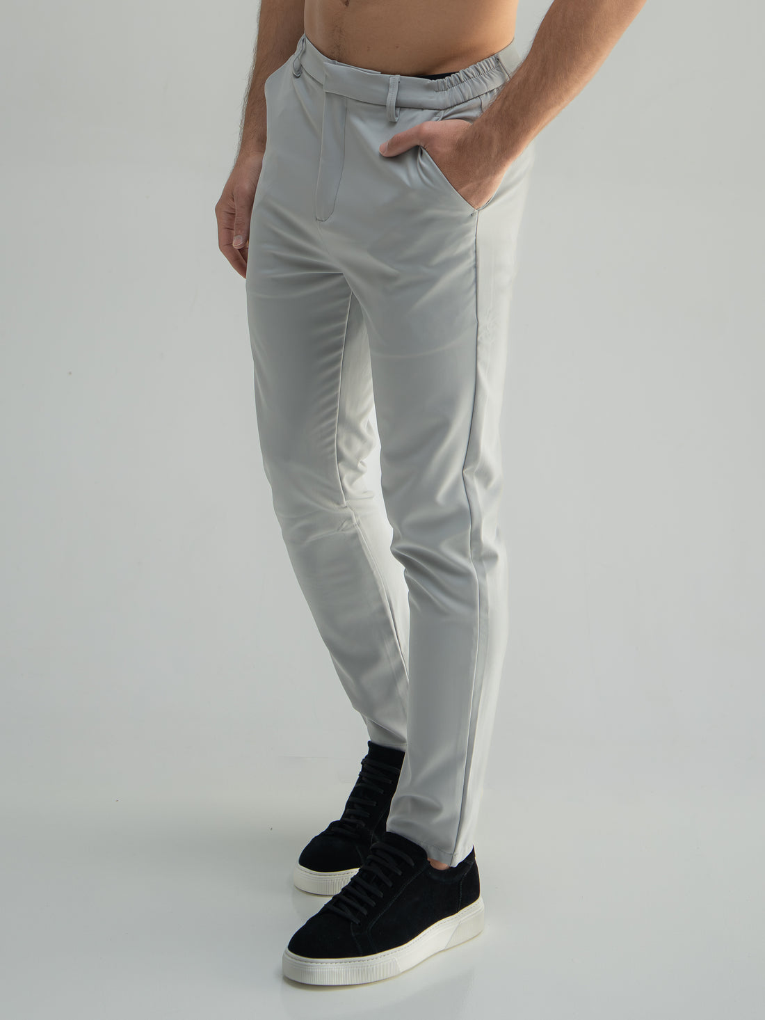 Tailored stretch trousers&amp;nbsp;
Slim fit
Stretch fabric
Belt loops