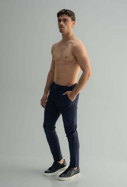 Tailored stretch trousers&amp;nbsp;

Slim fit
Stretch fabric
Belt loops
