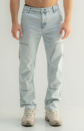 Loose fit denim jeans
Panel construction
Premium denim fabric
Stone washed finish