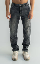 Loose fit denim jeans
Panel construction
Premium denim fabric
Stone washed finish

