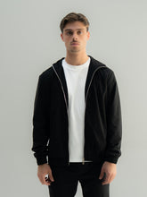 Arso Amsterdam Zip casual set
Slim fit
Zip closure
Structured collar
Premium stretch fabric
Breathable and lightweight
Smooth matte finish
Reinforced seams
Shape-retaining