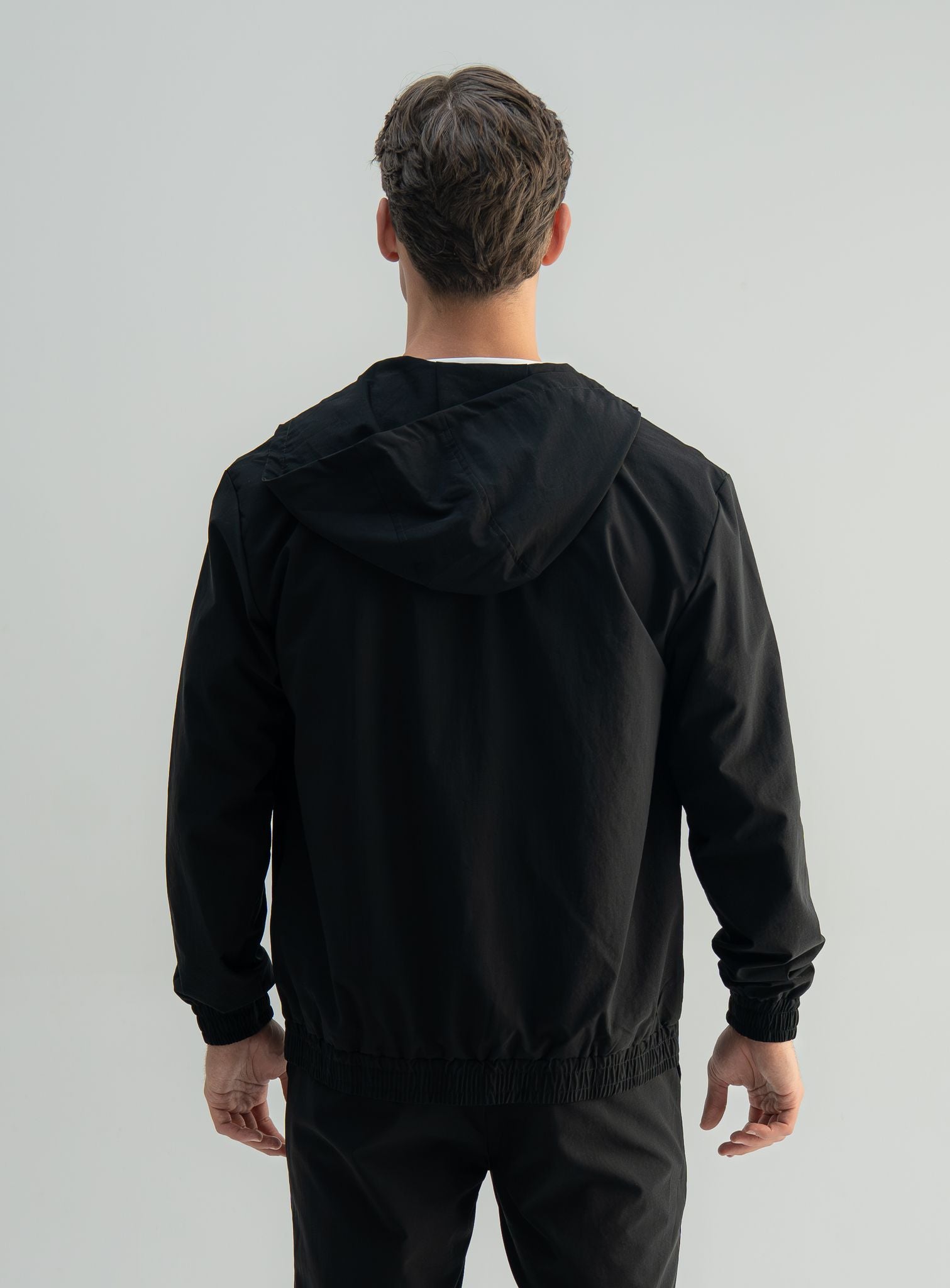 Arso Amsterdam Zip casual set
Slim fit
Zip closure
Structured collar
Premium stretch fabric
Breathable and lightweight
Smooth matte finish
Reinforced seams
Shape-retaining