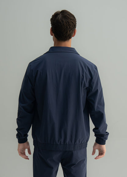 Arso Amsterdam Zip casual set
Slim fit
Zip closure
Structured collar
Premium stretch fabric
Breathable and lightweight
Smooth matte finish
Reinforced seams
Shape-retaining